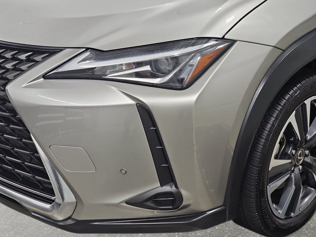 Used 2022 Lexus UX 250h w/ Accessory Package (Z2) AWD/4WD image 28