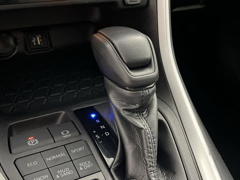 Used 2024 Toyota RAV4 LE image 22