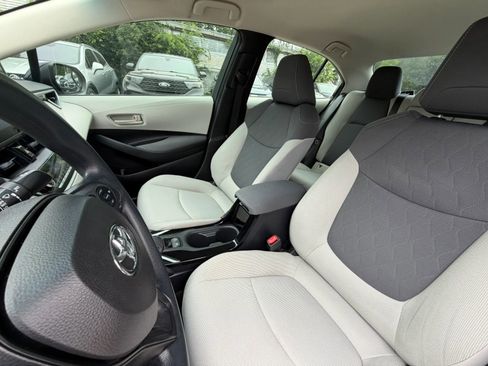 Used 2022 Toyota Corolla LE FWD image 18