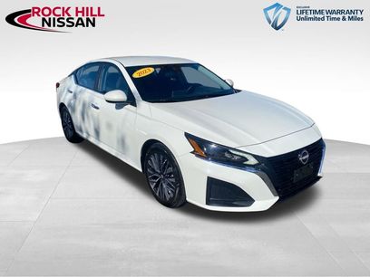 Used 2023 Nissan Altima 2.5 SV