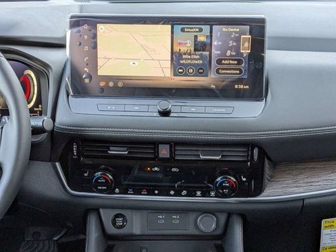 New 2025 Nissan Rogue Platinum w/ Platinum Premium Package image 20