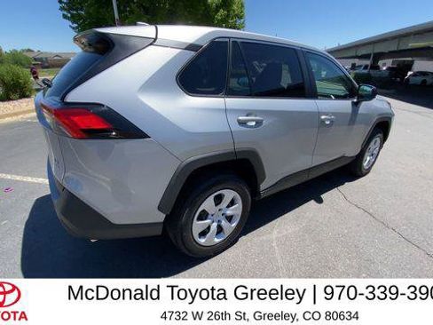 Certified 2025 Toyota RAV4 LE AWD/4WD image 9