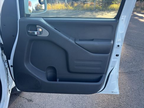 Used 2018 Nissan Frontier PRO-4X image 13