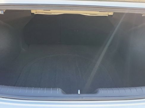 Used 2025 Hyundai Elantra SEL image 8