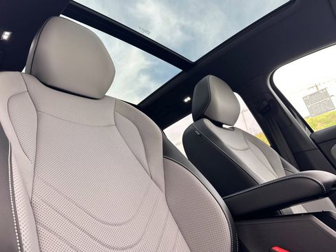 New 2026 Volkswagen Tiguan SE R-Line image 15