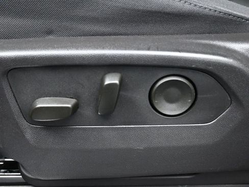 Used 2024 GMC Sierra 1500 Elevation image 33