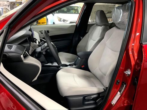 New 2026 Toyota Corolla Cross LE image 9