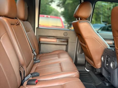 Used 2015 Ford F250 Platinum AWD/4WD image 36