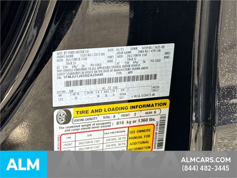 Certified 2025 Ford Expedition Active image 37