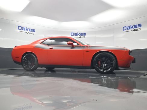 Used 2019 Dodge Challenger R/T Scat Pack w/ T/A Package RWD image 29