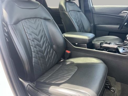 Used 2023 Kia Sportage X-Line w/ X-Line Premium Package AWD/4WD image 24