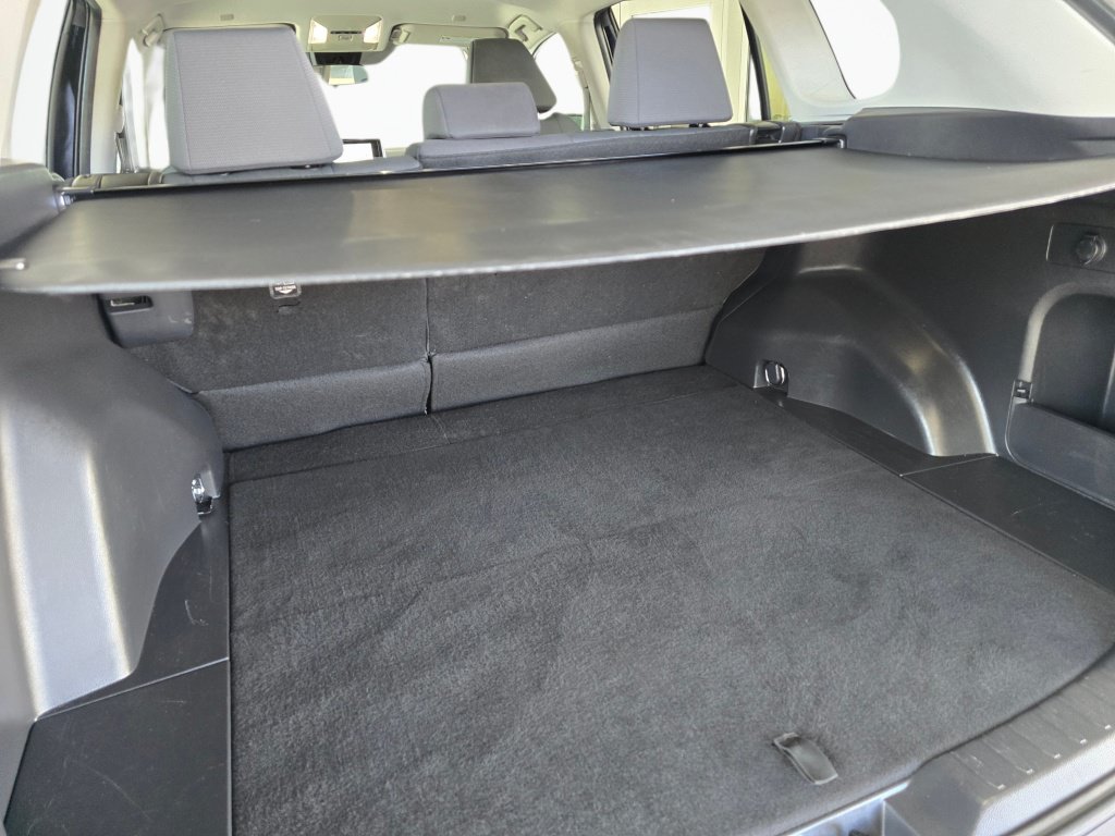 Certified 2025 Toyota RAV4 XLE FWD image 16
