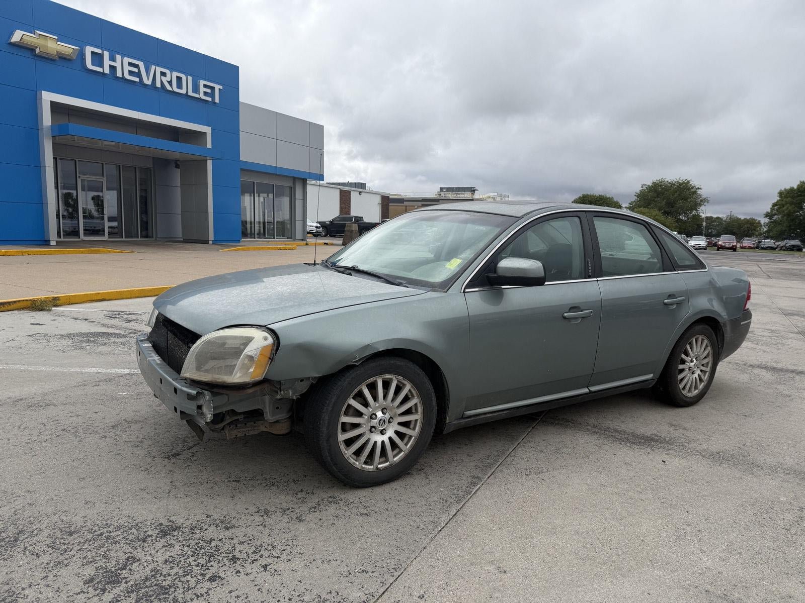 Used 2005 Mercury Sable LS FWD image 2