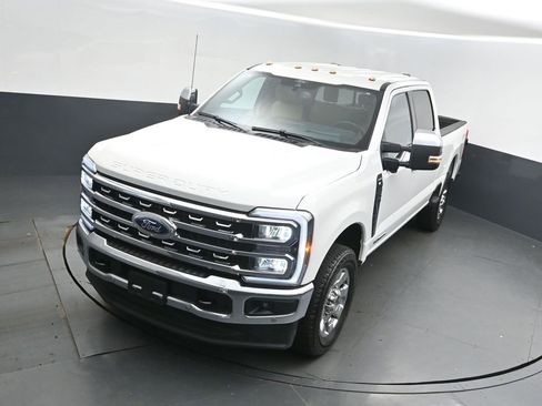 Used 2025 Ford F250 Lariat w/ Lariat Ultimate Package image 30