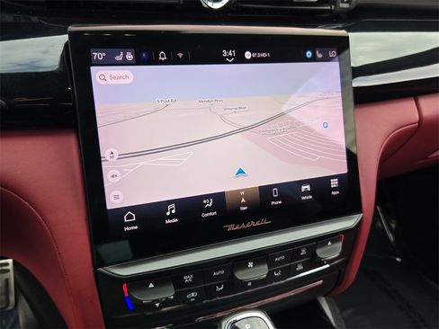 Used 2022 Maserati Quattroporte Modena image 20