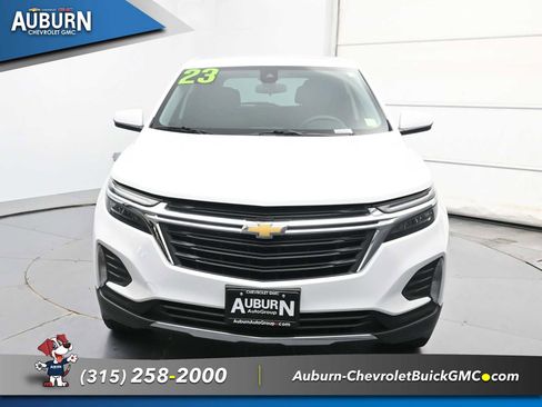 Used 2023 Chevrolet Equinox LT image 3