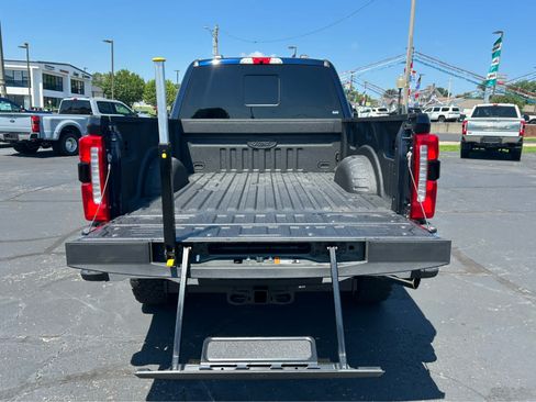 Used 2025 Ford F350 Lariat w/ Lariat Ultimate Package AWD/4WD image 7