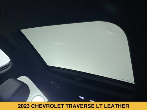 Certified 2023 Chevrolet Traverse LT w/ LT Premium Package AWD/4WD image 11