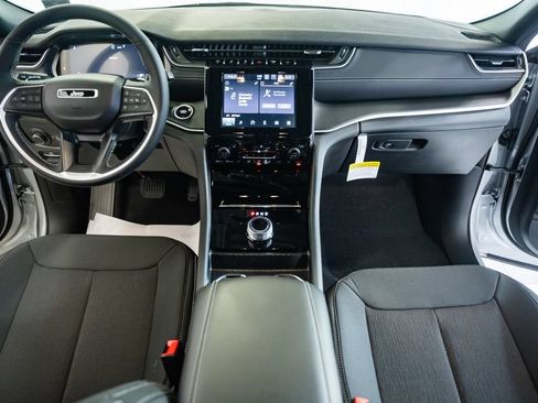 New 2026 Jeep Grand Cherokee Laredo X AWD/4WD image 22