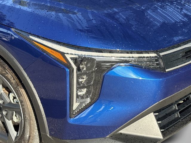 Used 2025 Kia K4 FWD image 9