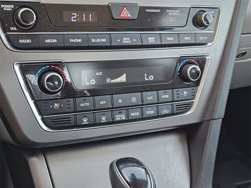 Used 2017 Hyundai Sonata Limited w/ Ultimate Package 02 image 17