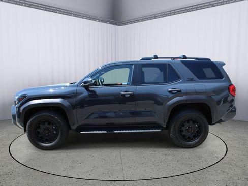 Certified 2026 Toyota 4Runner TRD Off-Road Premium w/ Tow Technology Package AWD/4WD image 5