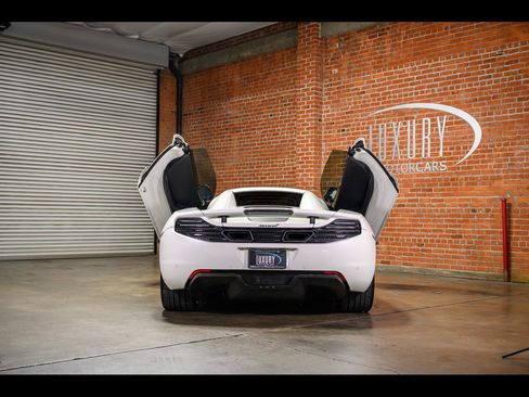 Used 2013 McLaren MP4-12C Spider image 8