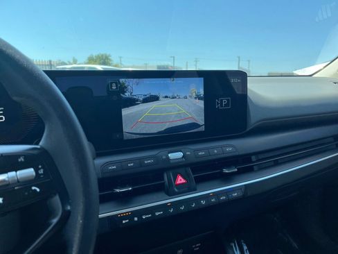 Used 2025 Kia K4 FWD image 23