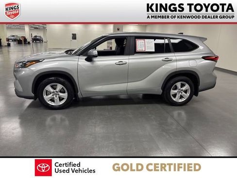 Certified 2025 Toyota Highlander LE AWD/4WD image 5