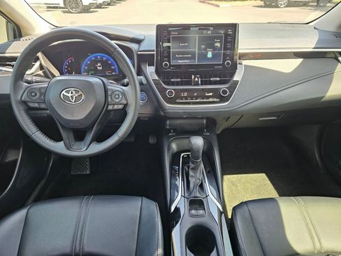 Used 2022 Toyota Corolla LE w/ Premium Interior Package FWD image 22