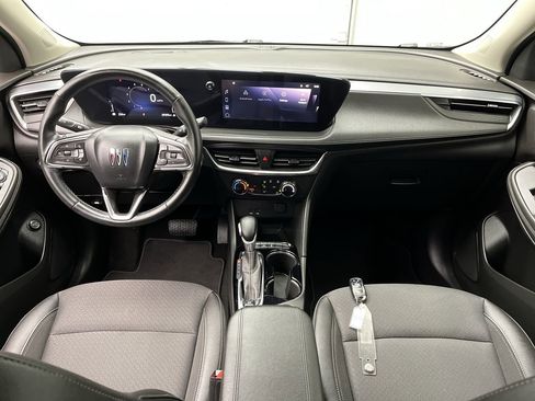 Certified 2024 Buick Encore GX Preferred w/ Comfort Package AWD/4WD image 4