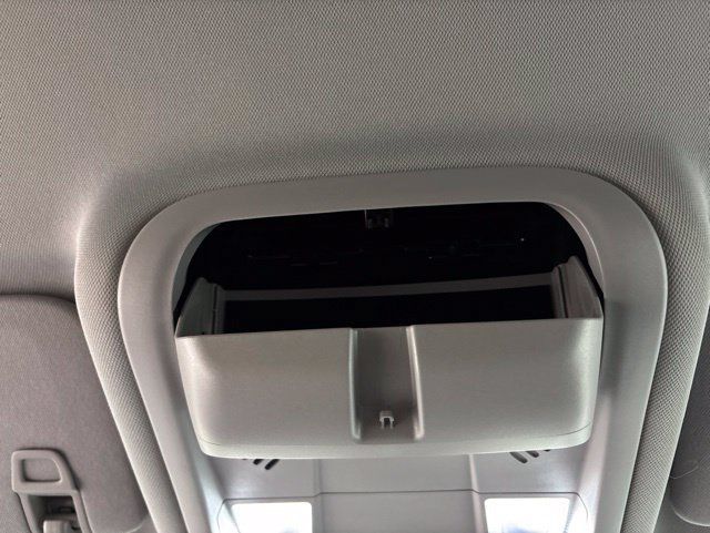 Used 2024 GMC Terrain SLE FWD image 58