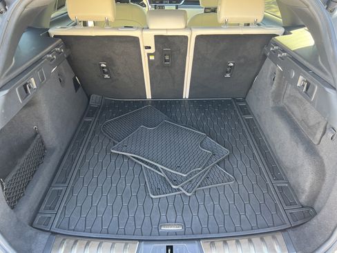 Used 2023 Jaguar F-PACE S image 31