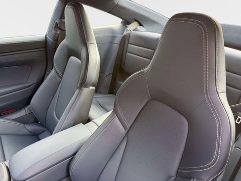 Used 2025 Porsche 911 Carrera GTS image 36