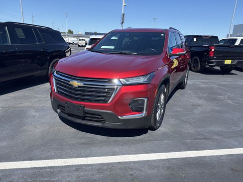 Certified 2023 Chevrolet Traverse LT w/ LPO, Floor Liner Package FWD image 7