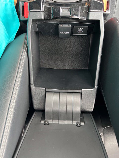 Used 2023 Toyota Corolla Cross XLE w/ Convenience Package AWD/4WD image 22