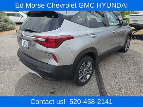 Used 2021 Kia Seltos LX AWD/4WD image 5