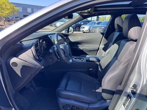 Used 2025 Lexus RX 350 w/ Convenience Package AWD/4WD image 16
