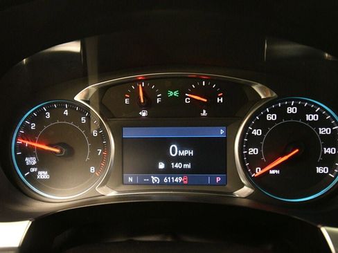 Used 2020 Chevrolet Traverse LT image 13