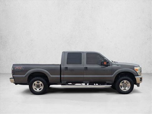 Used 2015 Ford F250 XLT w/ XLT Value Package AWD/4WD image 4