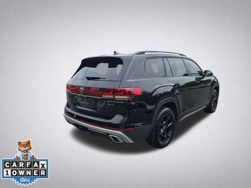 Used 2024 Volkswagen Atlas Peak Edition SEL AWD/4WD image 4