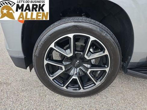 Used 2024 Chevrolet Tahoe RST w/ Luxury Package AWD/4WD image 33