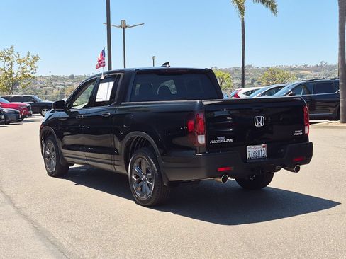 Used 2023 Honda Ridgeline Sport image 3