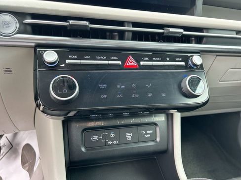 New 2026 Hyundai Tucson Blue SE image 26