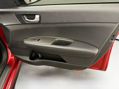 Used 2020 Kia Optima S FWD image 32