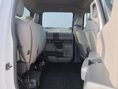 Used 2022 Ford F450 XL w/ Power Equipment Group image 34