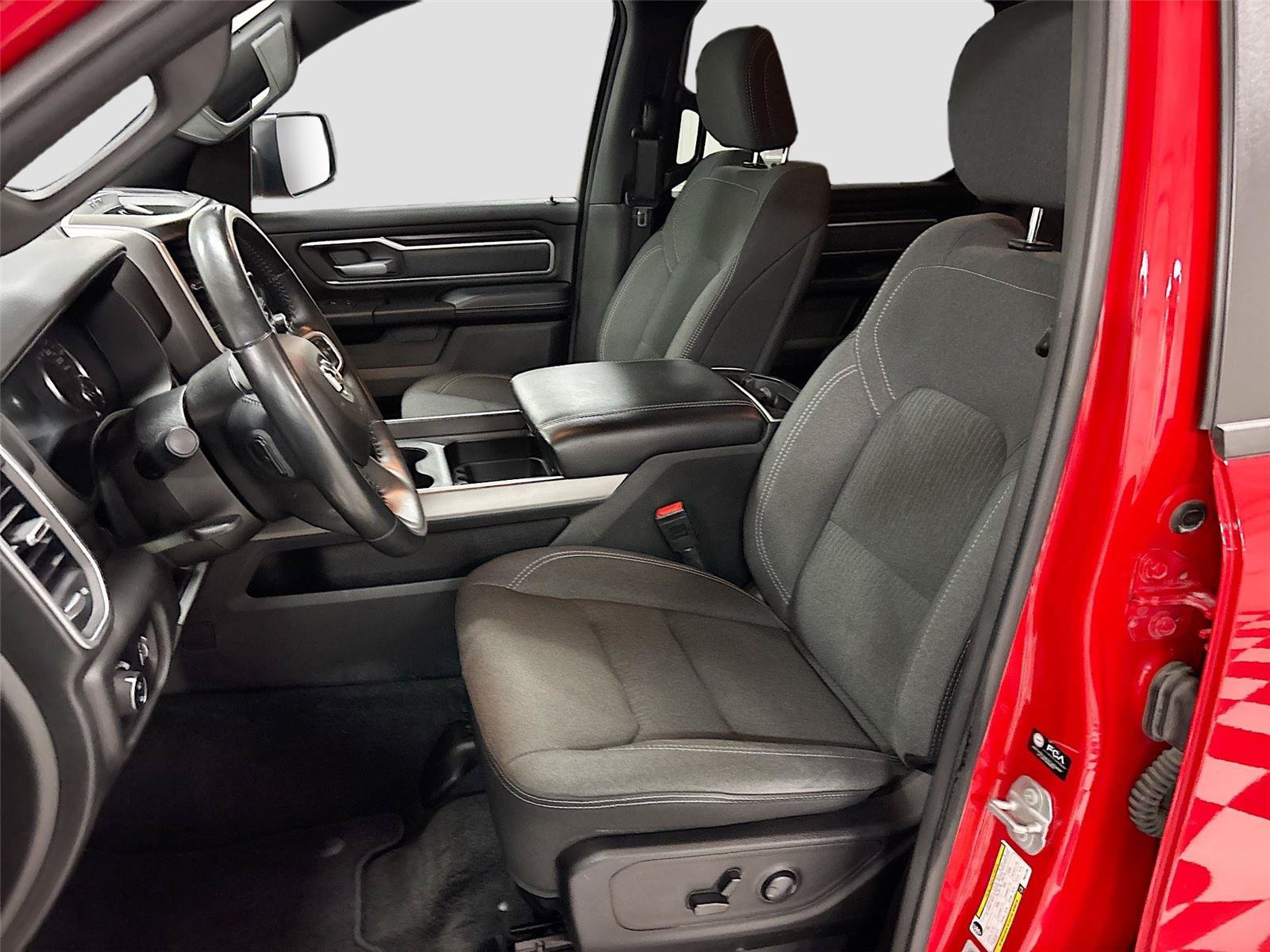 Used 2023 RAM 1500 Big Horn AWD/4WD image 5