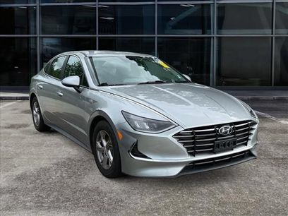 Used 2021 Hyundai Sonata SE w/ Preferred Accessory Package
