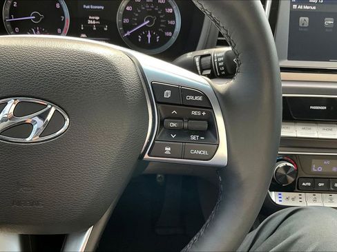 Used 2018 Hyundai Sonata Limited FWD image 12