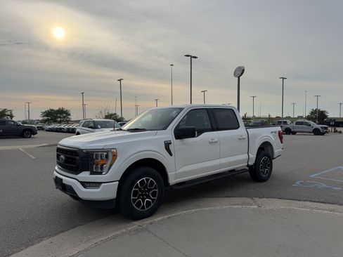 Used 2022 Ford F150 XLT w/ Equipment Group 302A High AWD/4WD image 2
